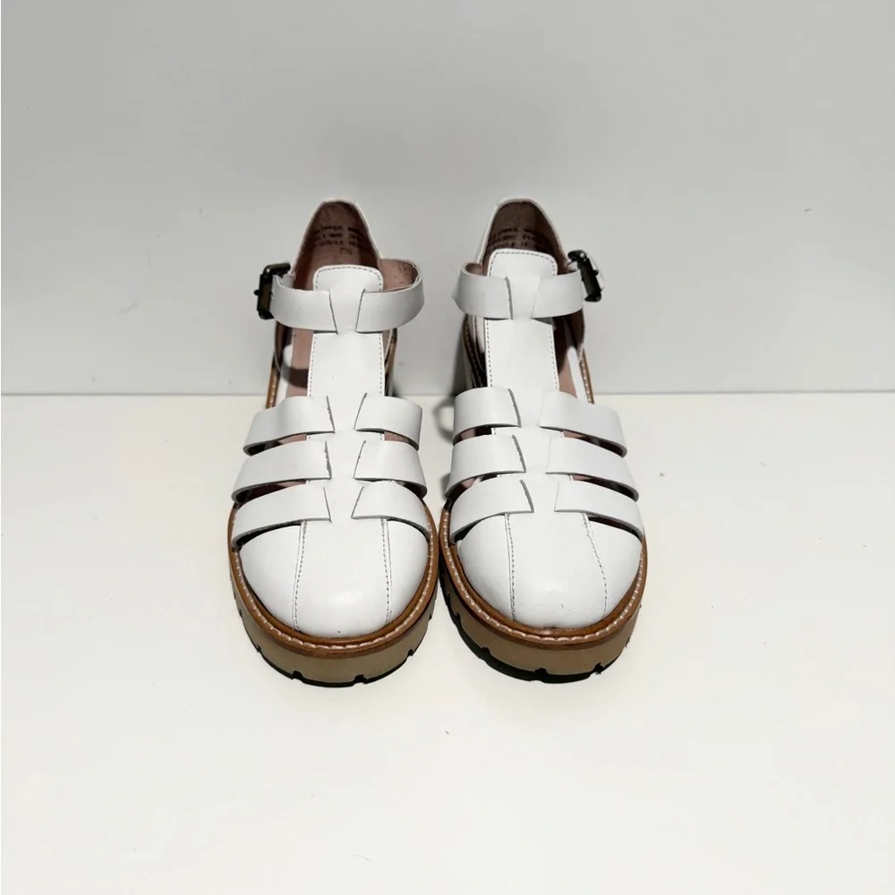 Seychelles Social Butterfly Women's Tan White Strappy Block‎ Heel Sandals